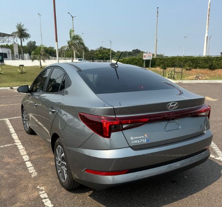 Alquile el Hyundai HB20 Sedán Automático 2025 al Mejor Precio